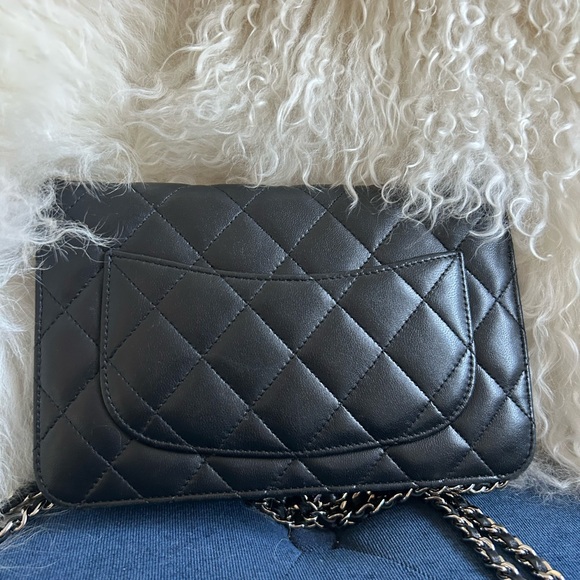 CHANEL Lambskin Quilted Wallet On Chain WOC Black - Picture 5 of 9